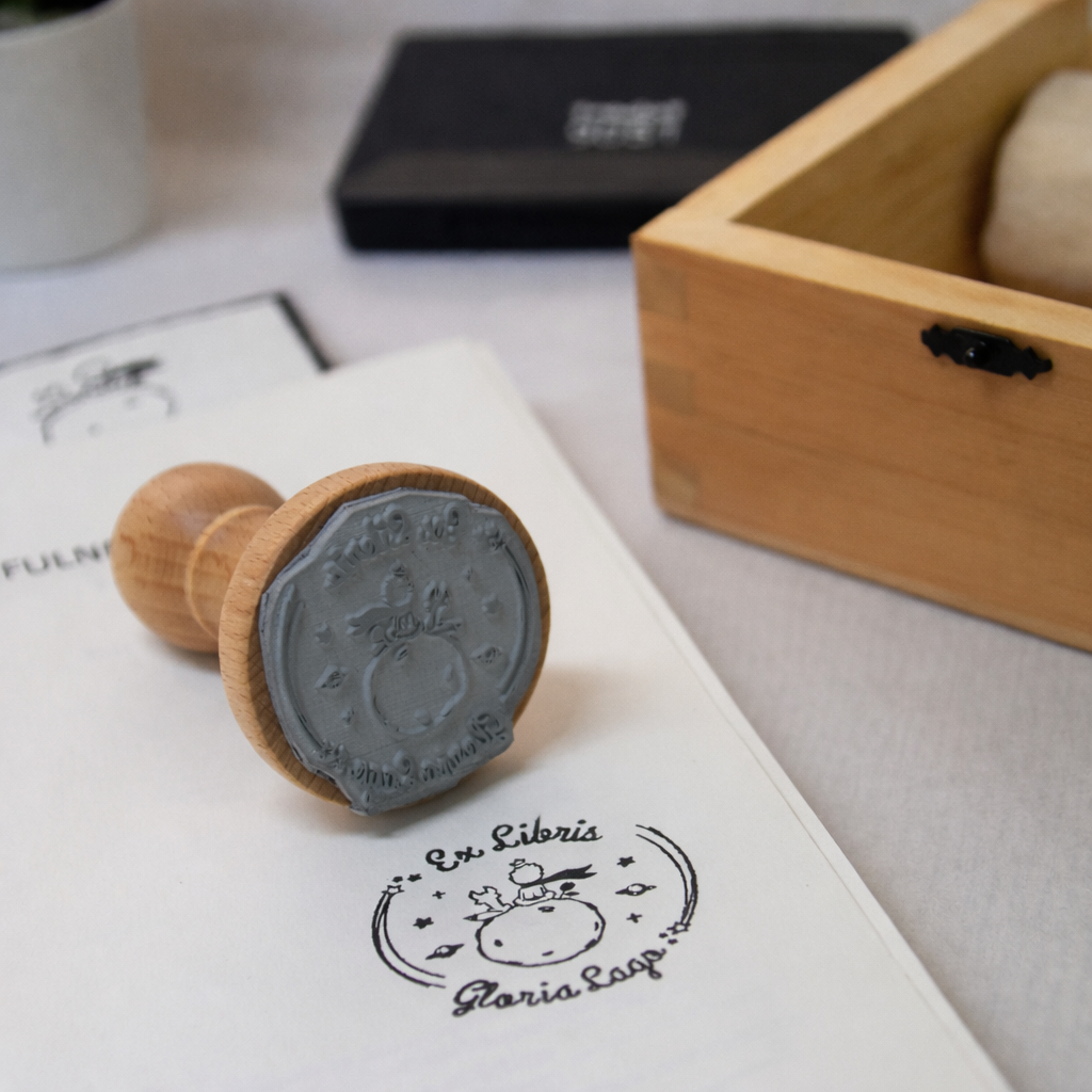 Caja de madera con sello "Ex Libris" - Imagen 5